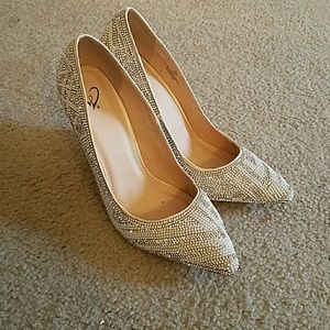 Pearl/ Diamond Pointed Toe Heels